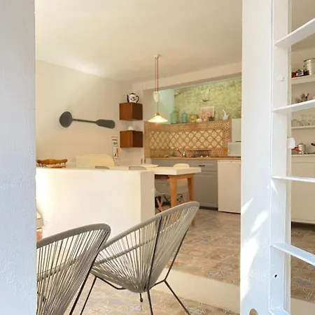 Charming Stone House In Jelsa * Jelsa (Hvar)